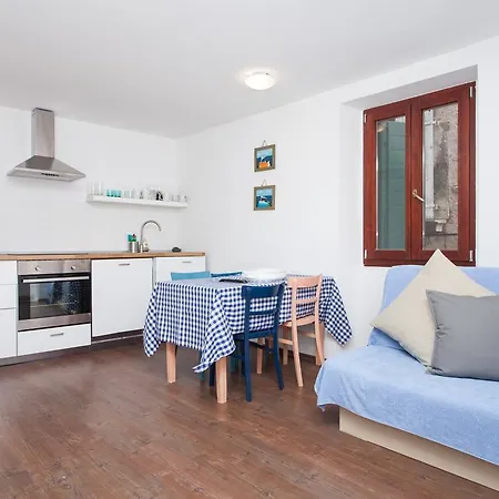 Zdenac Lejlighed Rovinj
